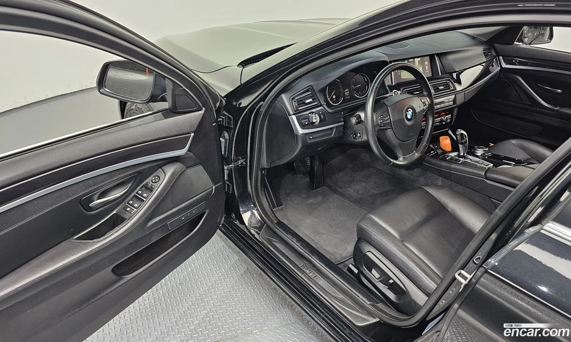 BMW 5 Series 2015 WBA5E5100FG061543 — 2