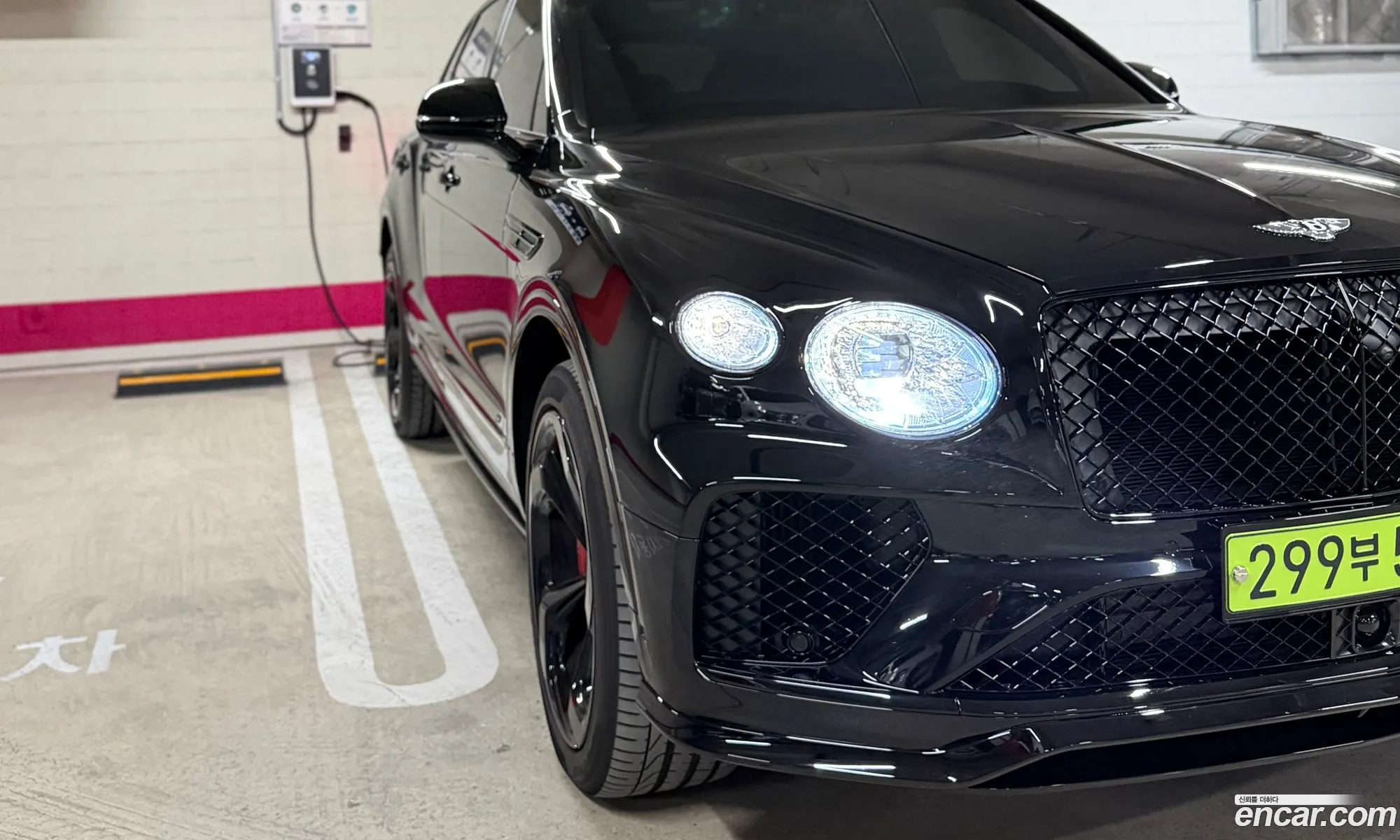 Bentley Bentayga 2024 — 20