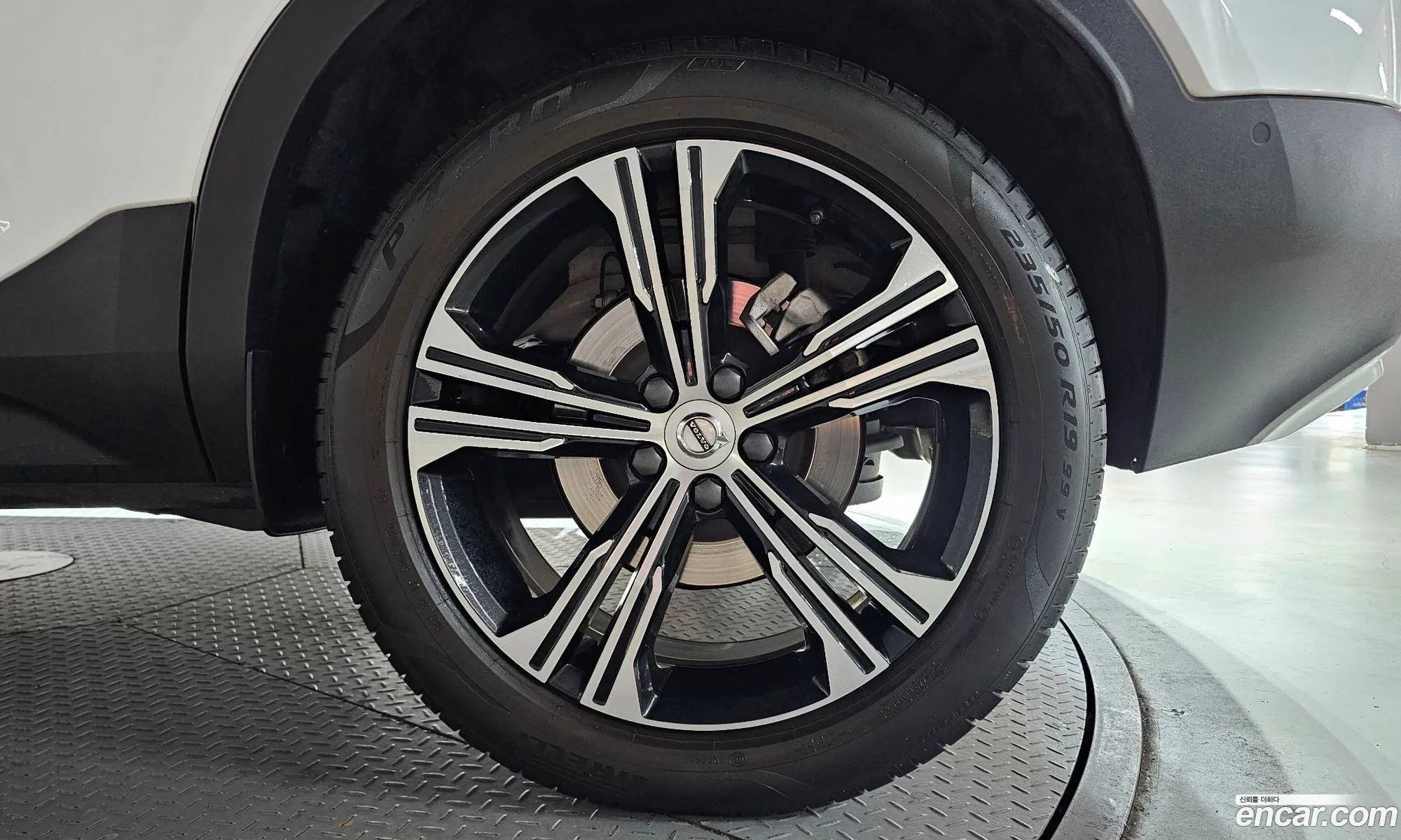 Volvo XC40 2022 — 24
