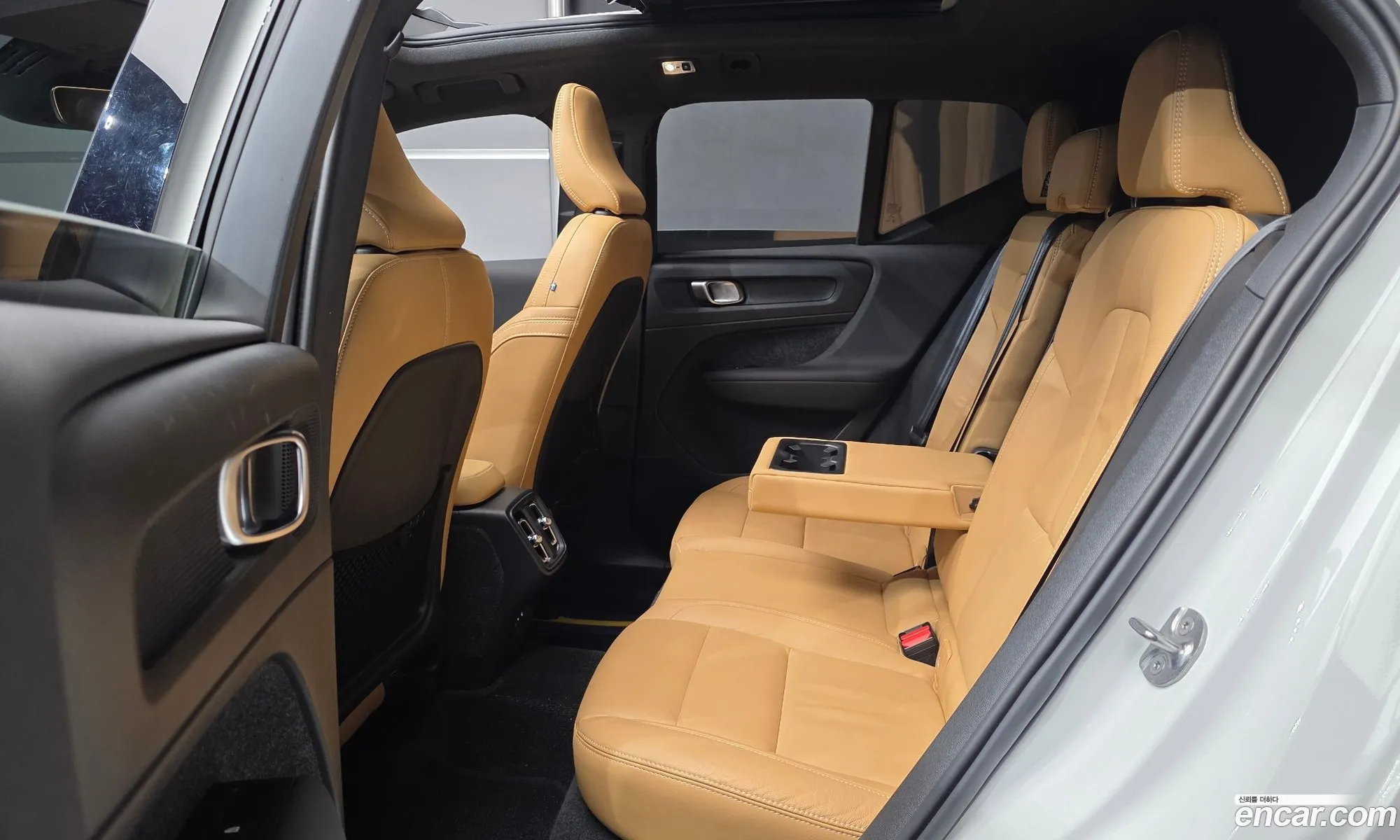 Volvo XC40 2022 — 30