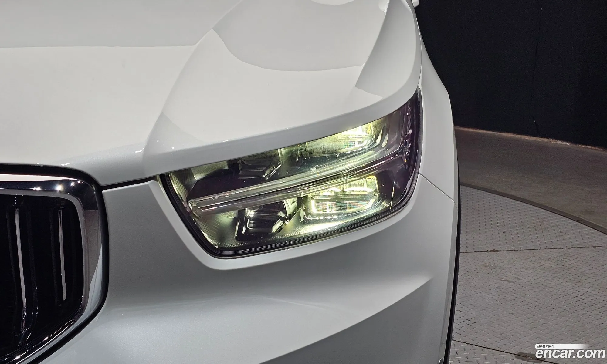 Volvo XC40 2022 — 28