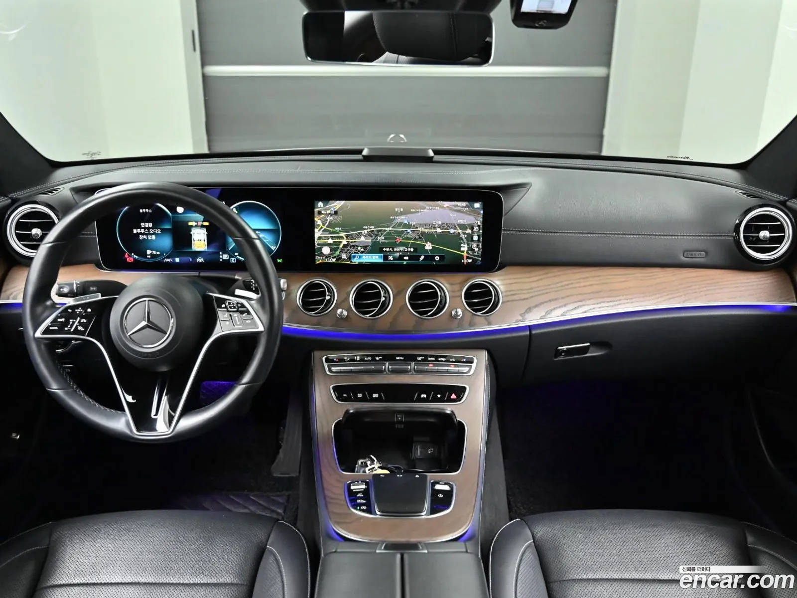 Mercedes-Benz E-Class W213 2020 — 14