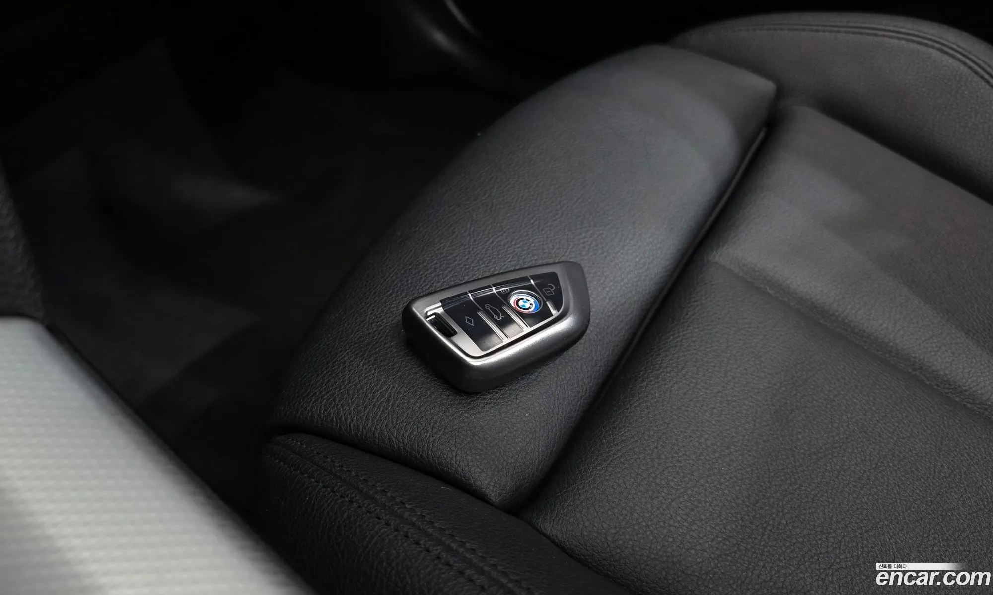 BMW 3 Series 2016 — 12