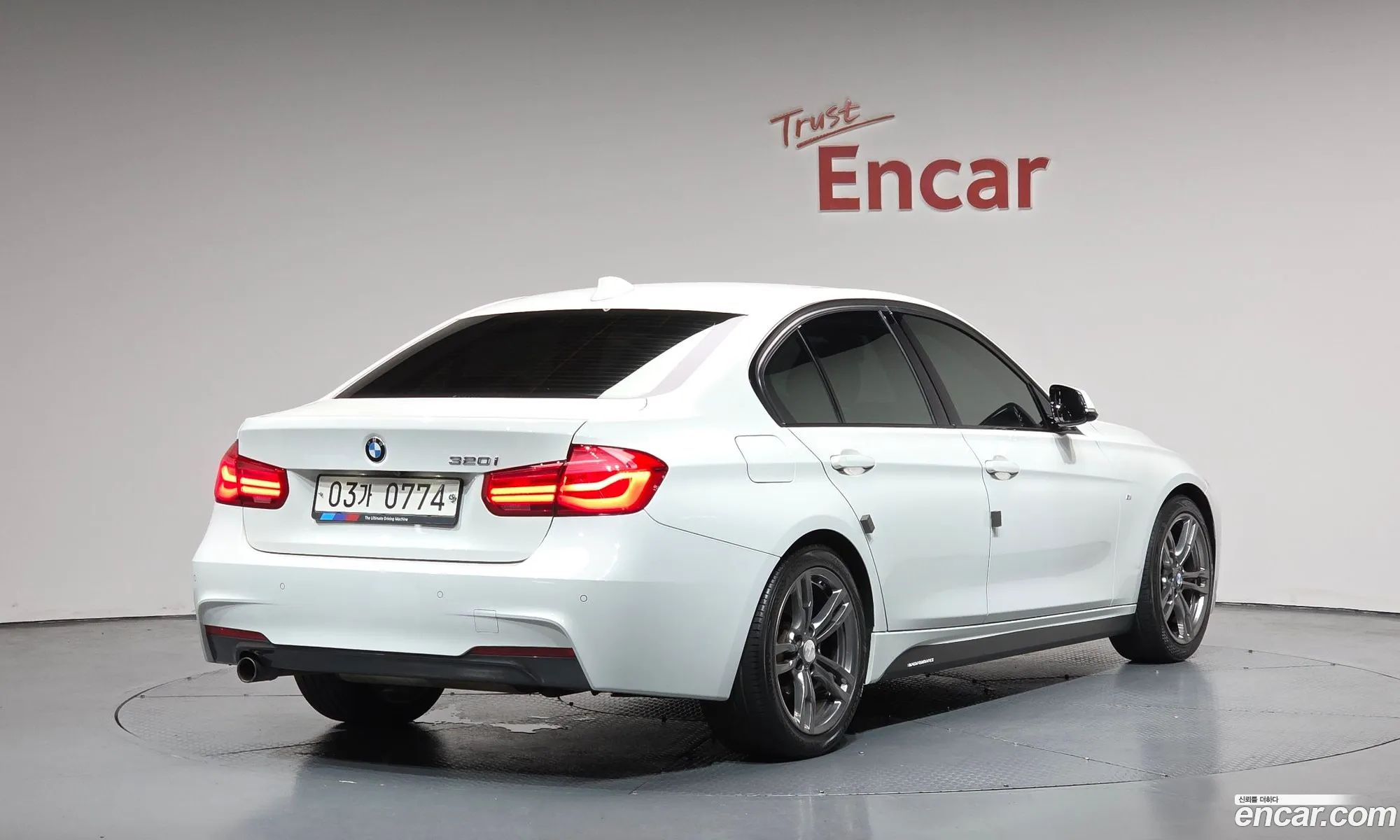 BMW 3 Series 2016 — 16