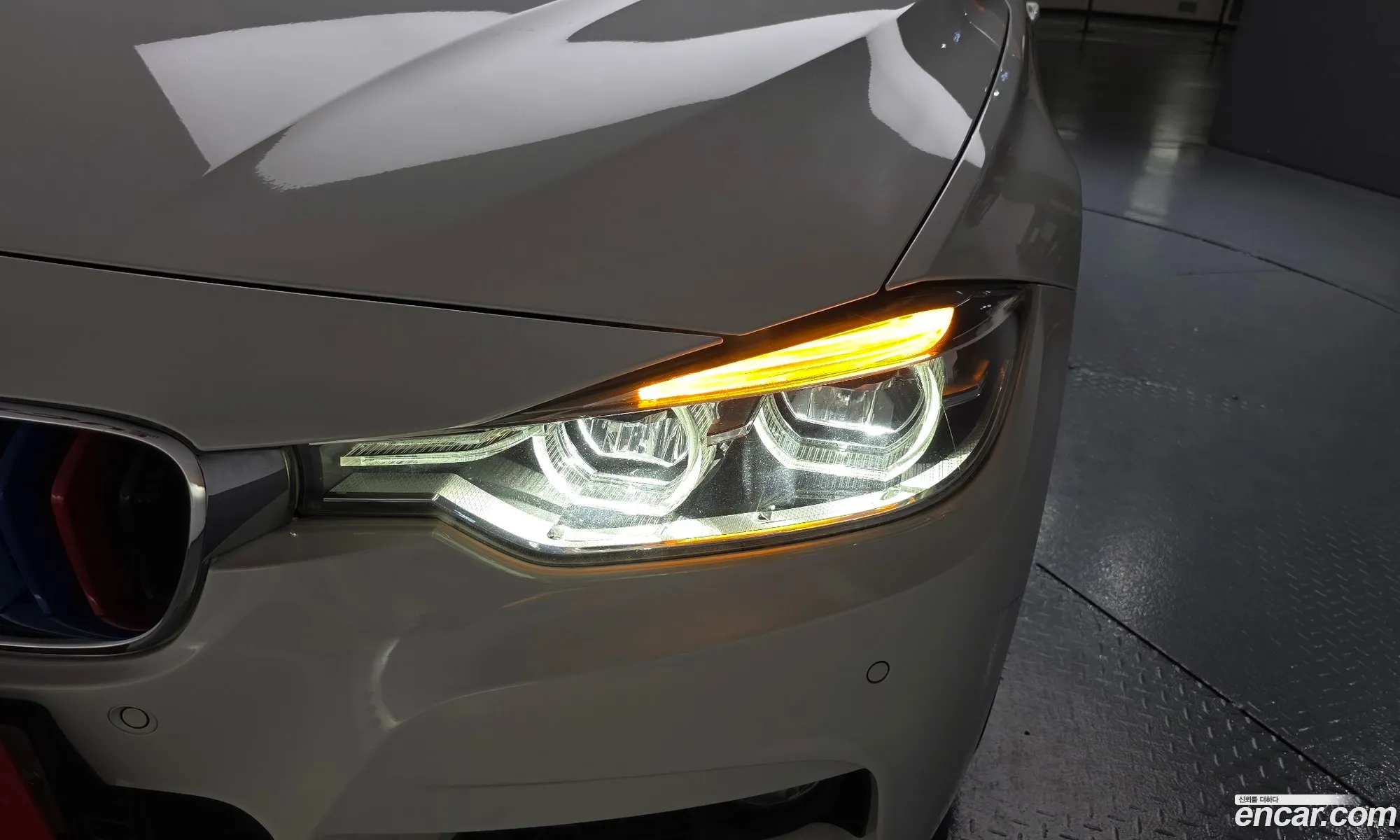 BMW 3 Series 2016 — 32