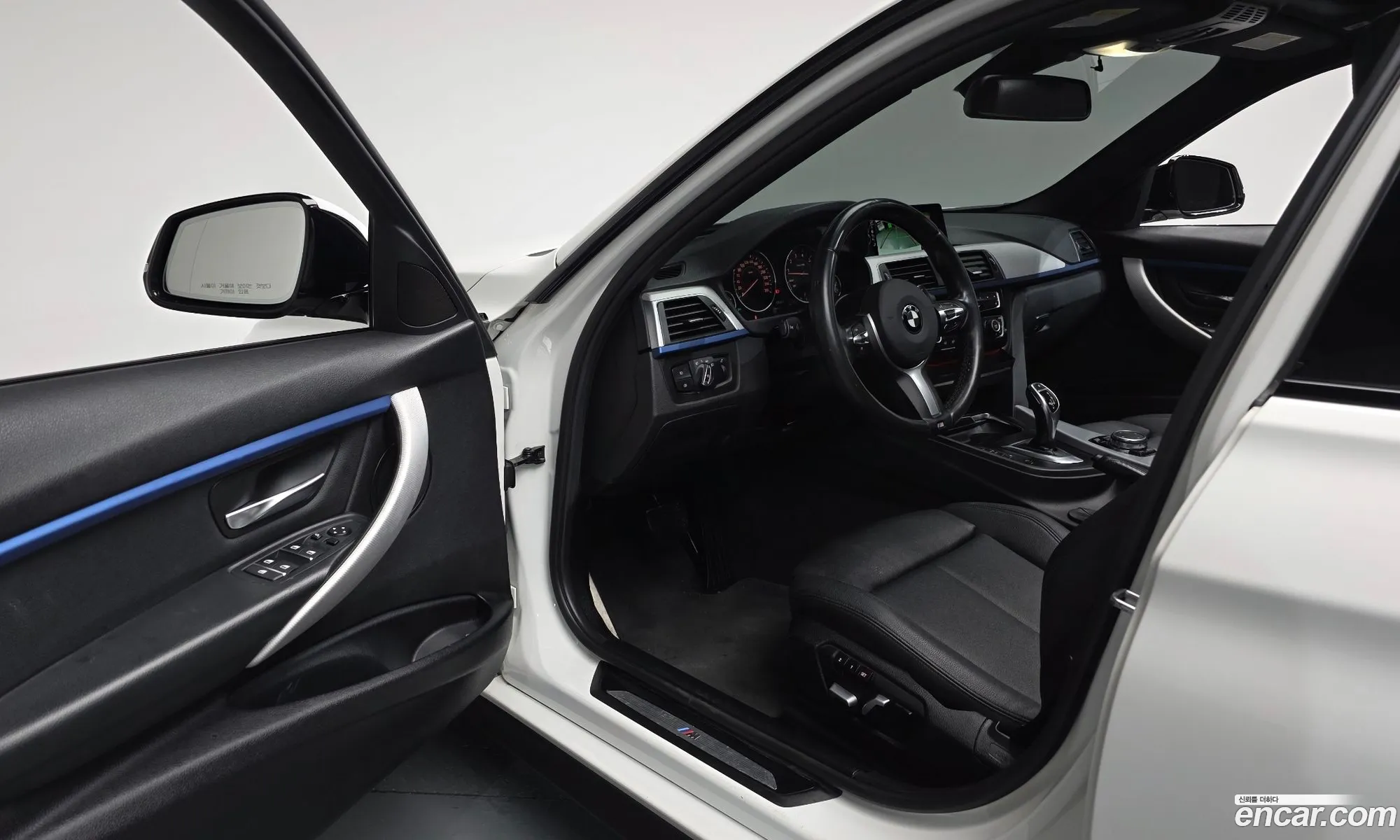 BMW 3 Series 2016 — 17