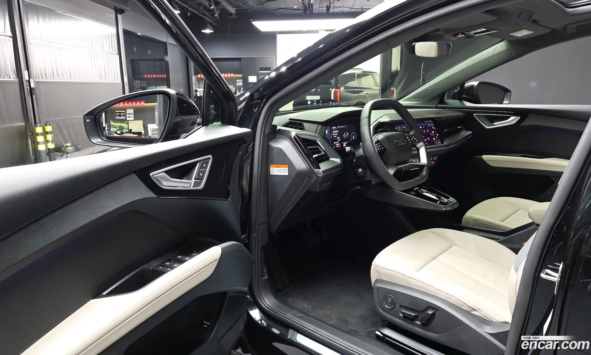 Audi Q4 e-tron 2026 — 14
