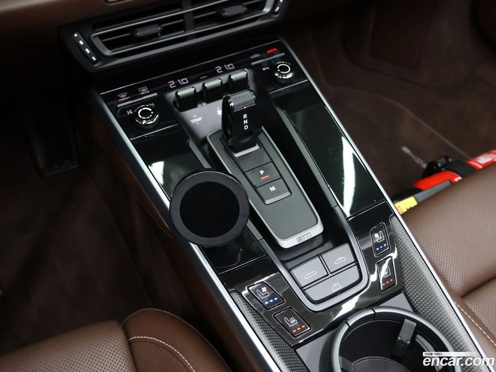 Porsche 911 2020 — 16