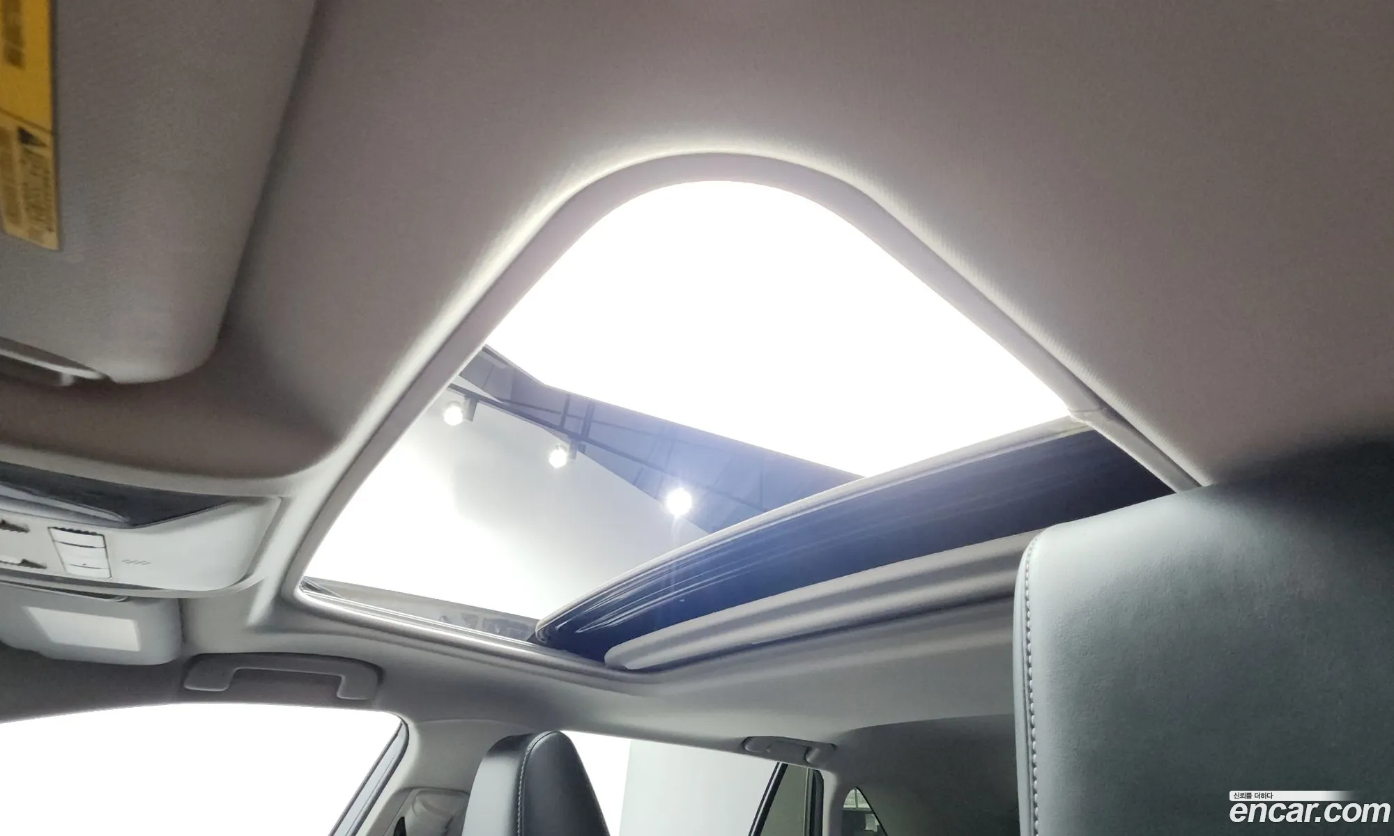 Toyota RAV4 2019 JTMW2RFV2KD017177 — 20