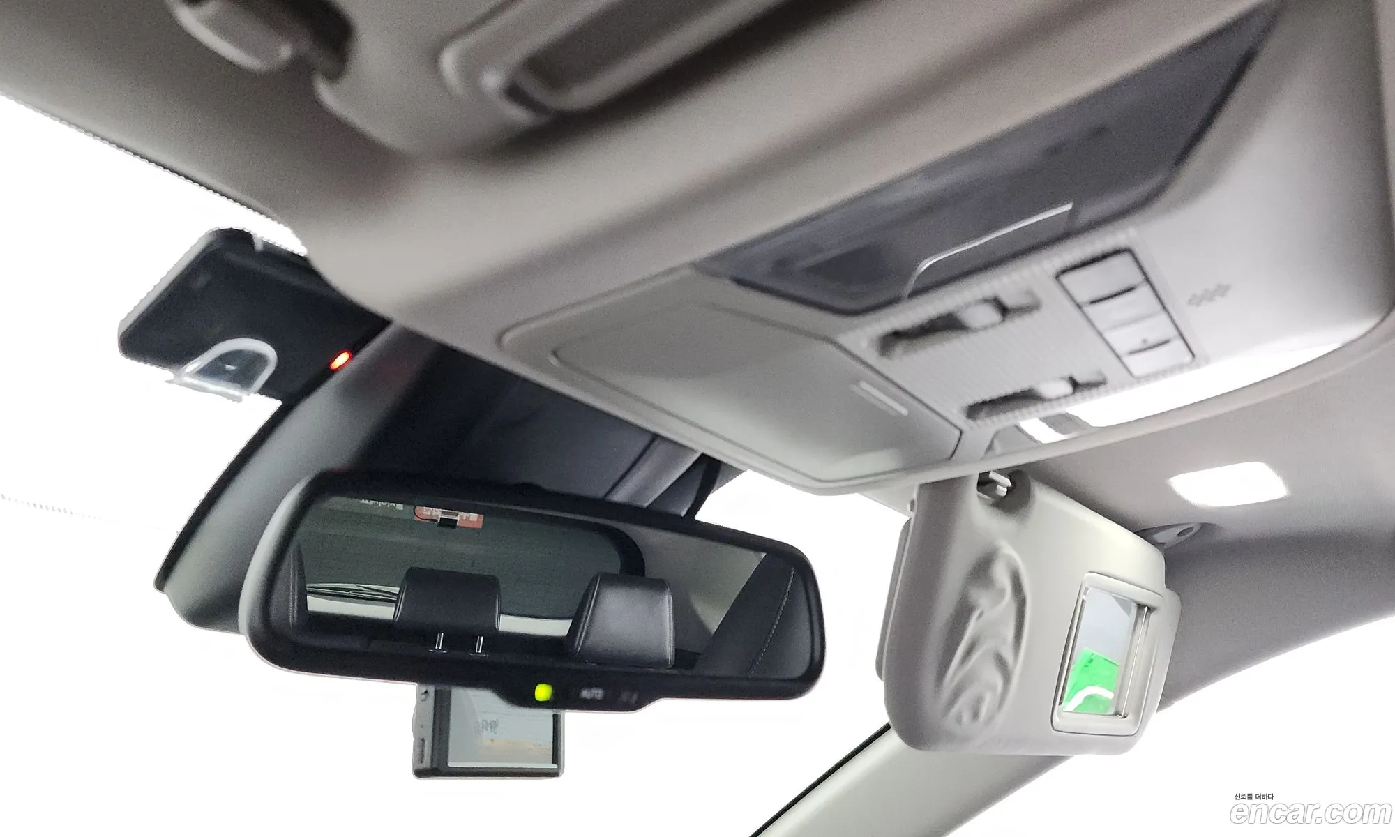 Toyota RAV4 2019 JTMW2RFV2KD017177 — 18