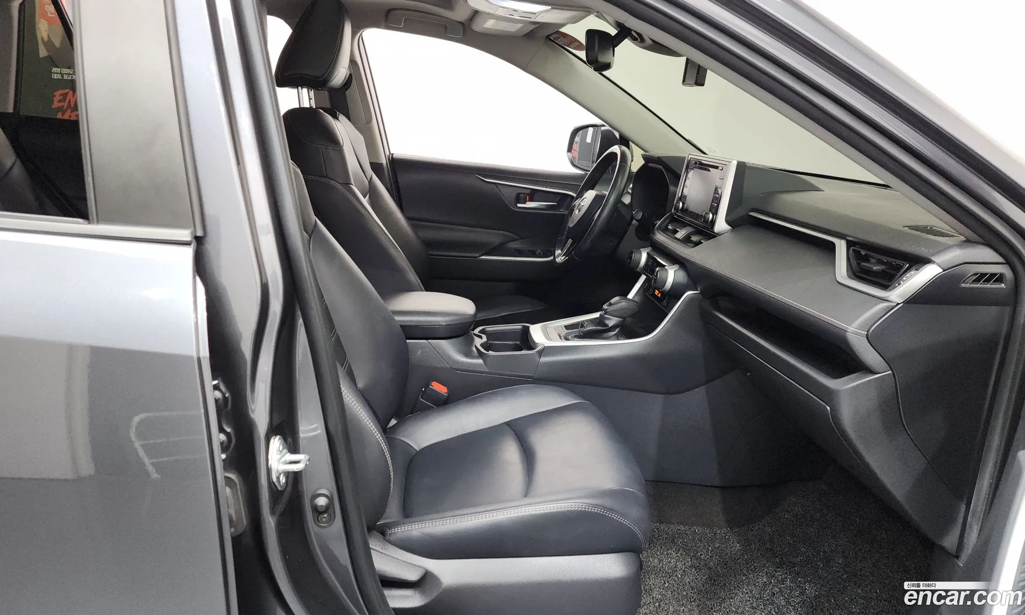 Toyota RAV4 2019 JTMW2RFV2KD017177 — 25
