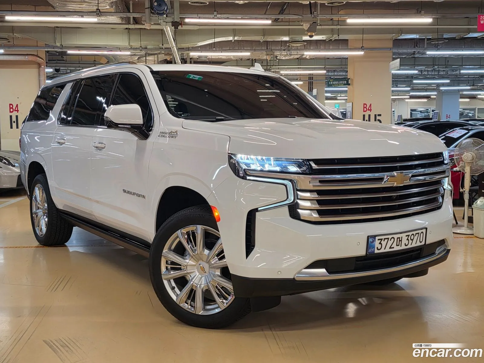 Chevrolet Suburban 2021 — 20