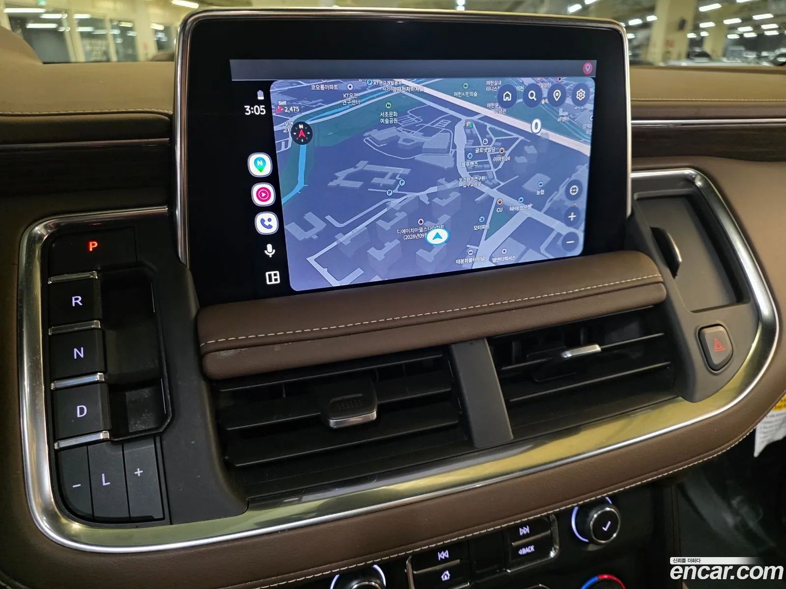 Chevrolet Suburban 2021 — 11