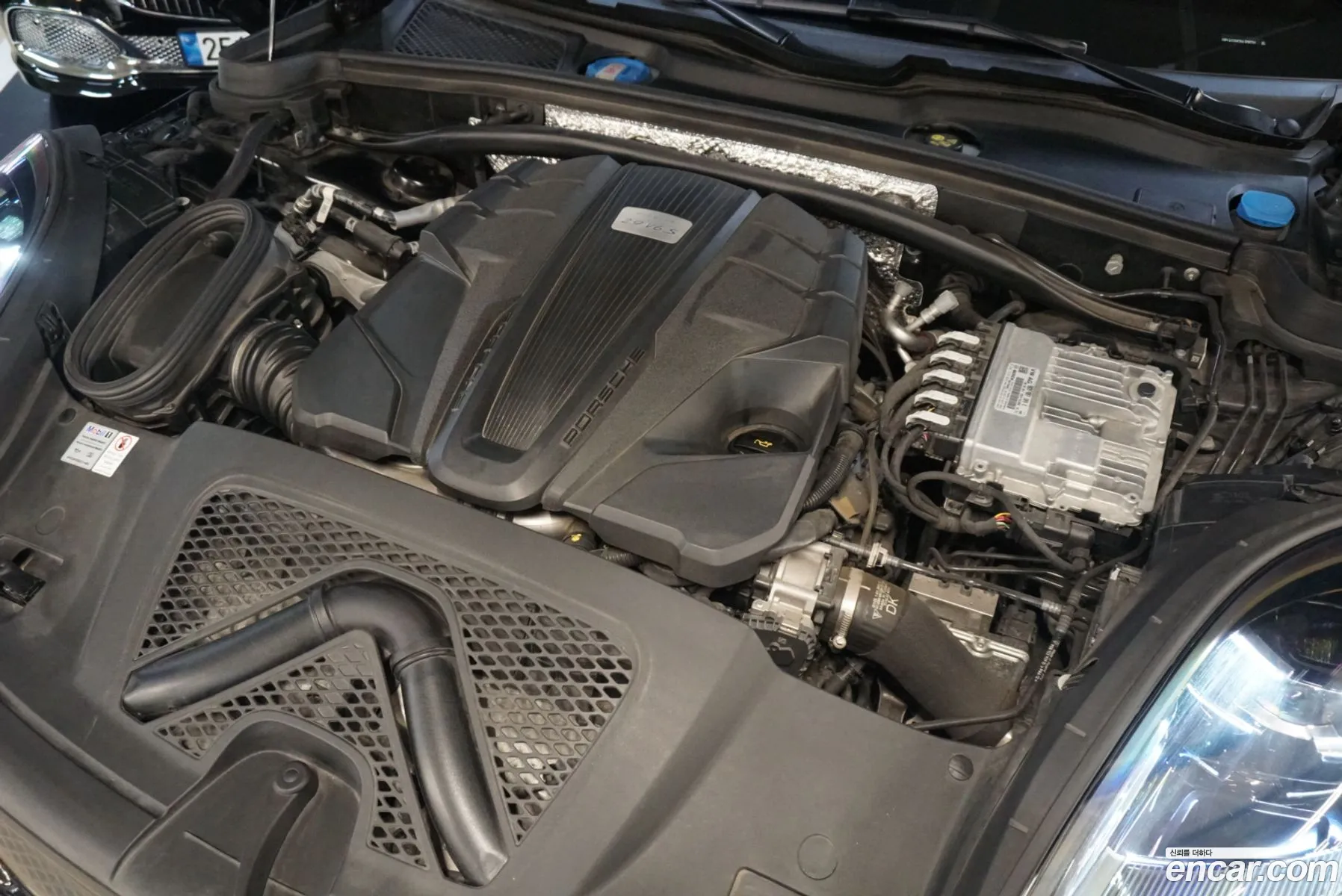 Porsche Macan 2022 — 19