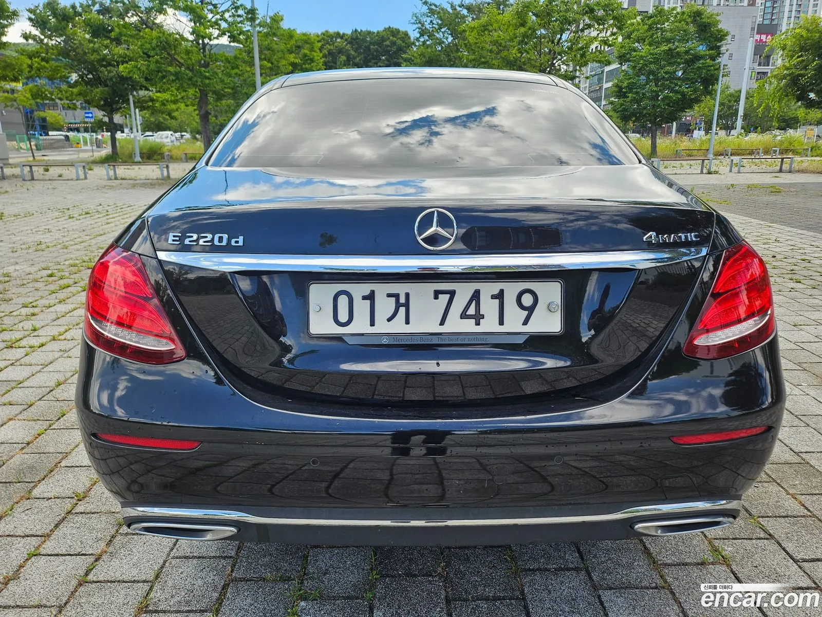 Mercedes-Benz E-Class W213 2017 — 12