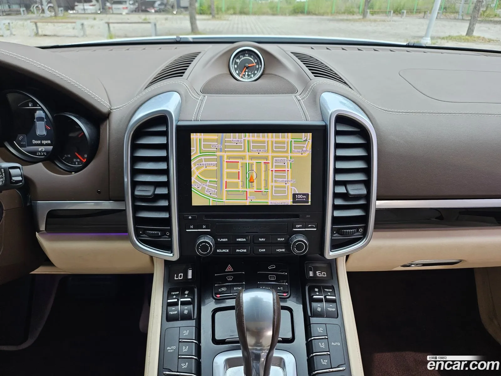 Porsche Cayenne 2017 — 17