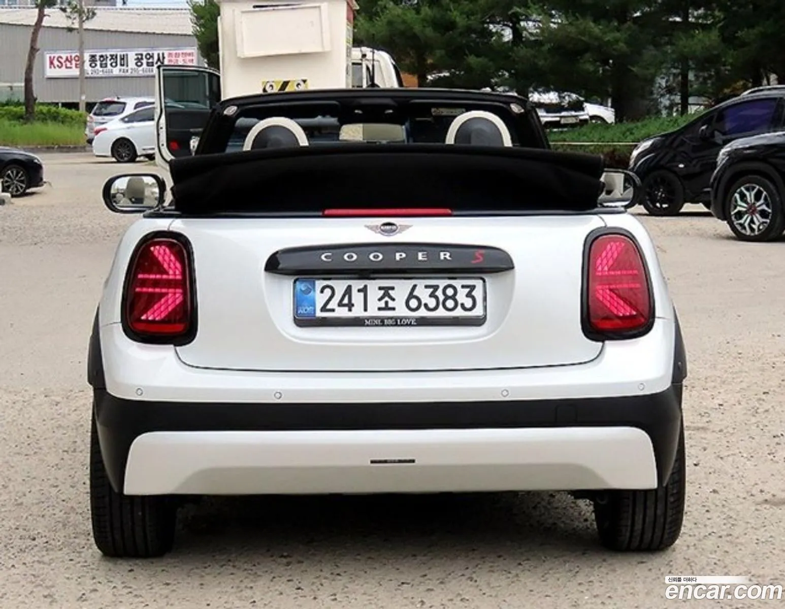 Mini Cooper S Convertible 2026 — 13