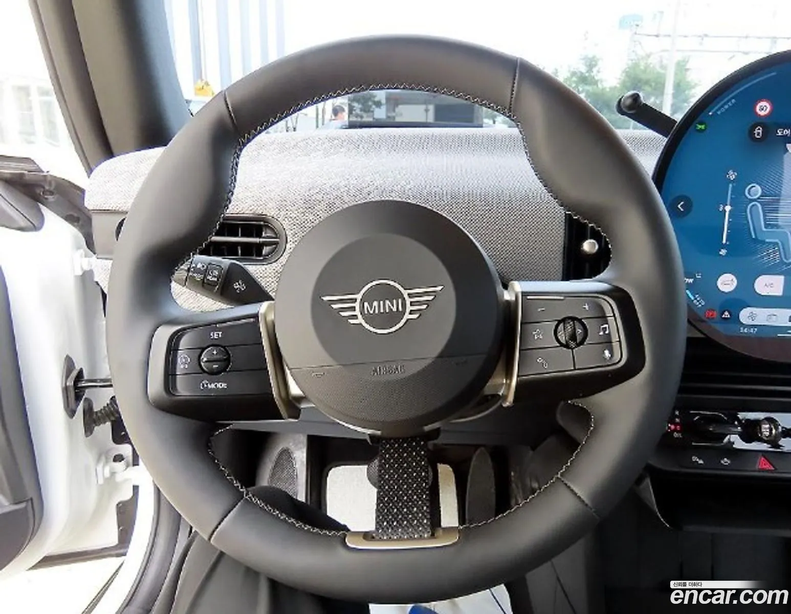 Mini Cooper S Convertible 2026 — 7