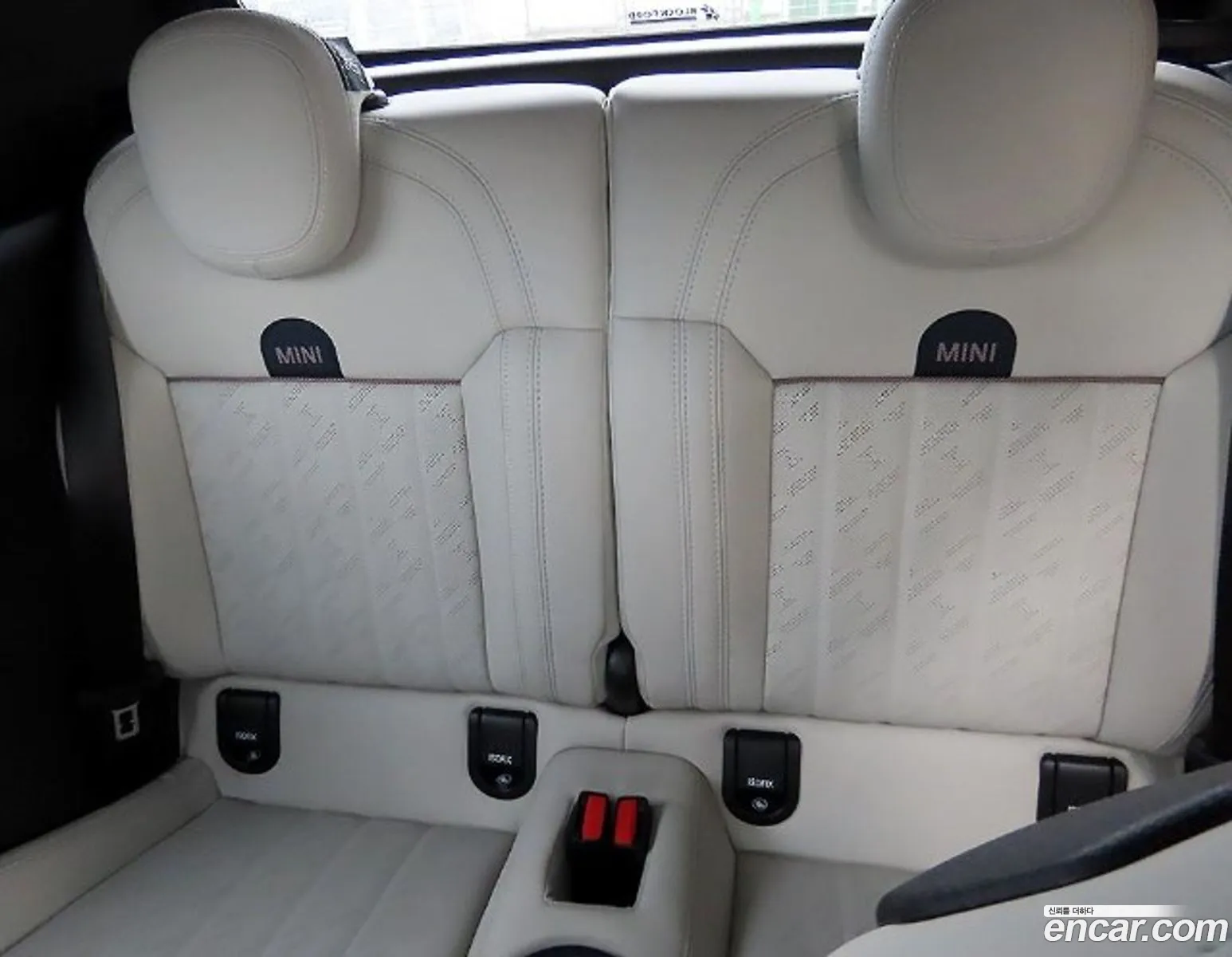 Mini Cooper S Convertible 2026 — 16