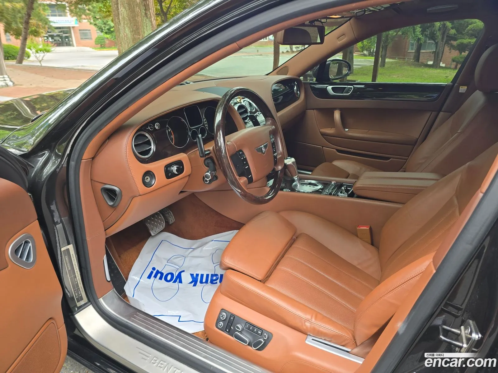 Bentley Flying Spur 2008 — 9