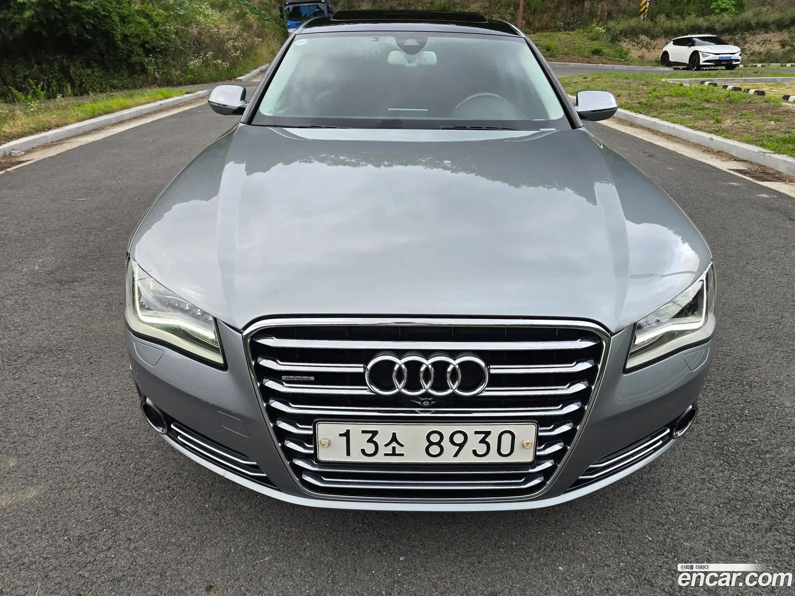 Audi A8 2012 — 19