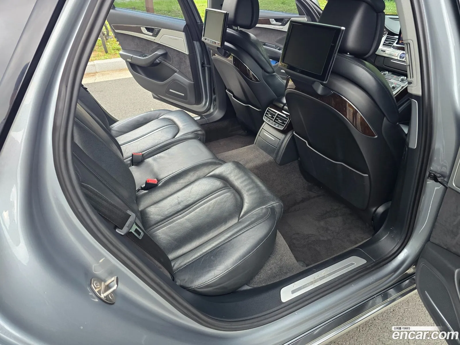 Audi A8 2012 — 6