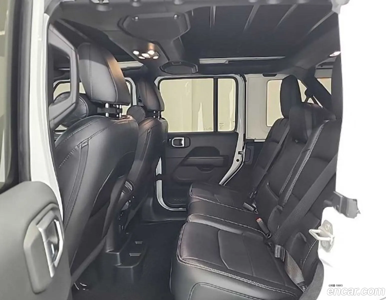 Jeep Wrangler 2023 — 9
