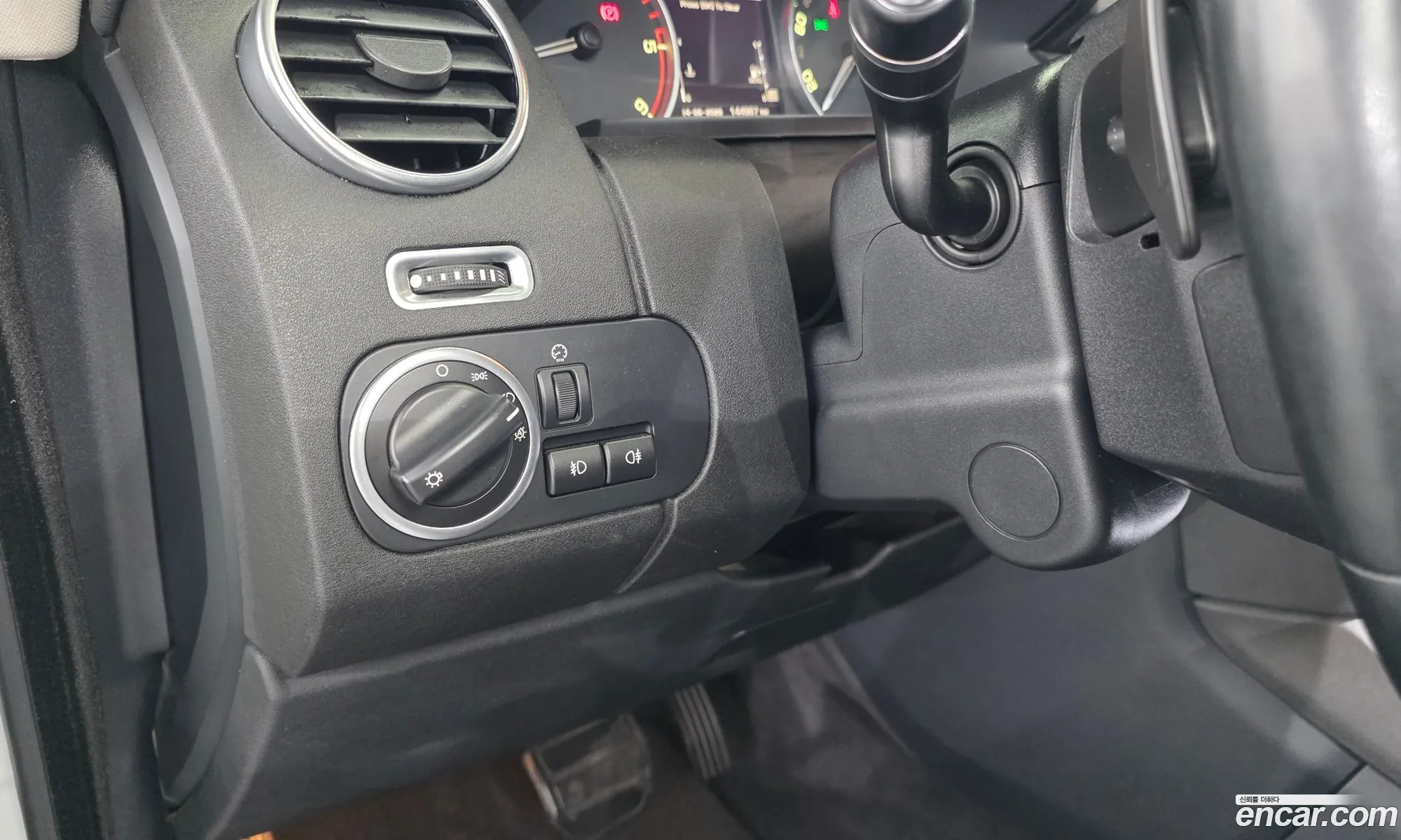 Land Rover Discovery 4 2016 SALLAAAG6GA802415 — 12