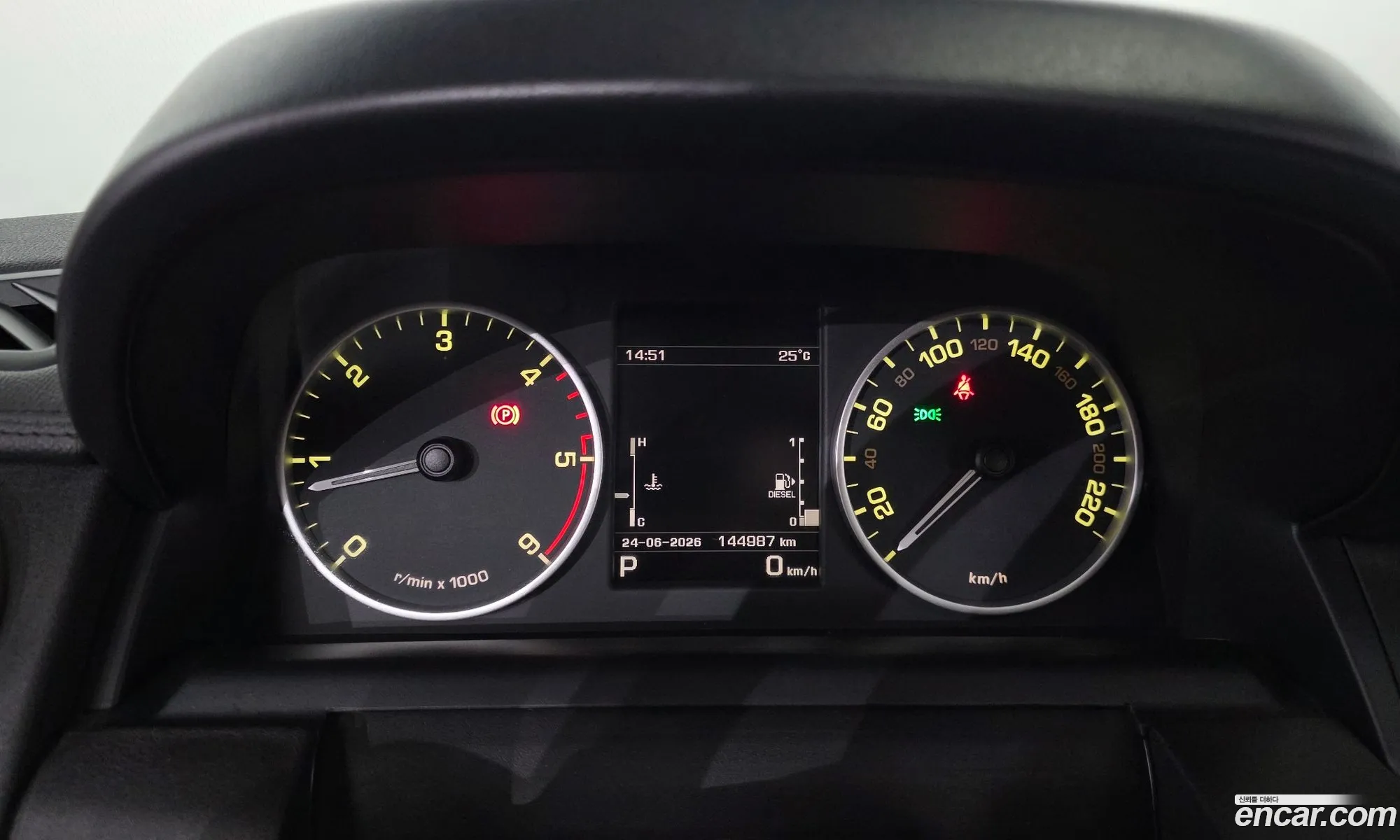 Land Rover Discovery 4 2016 SALLAAAG6GA802415 — 16