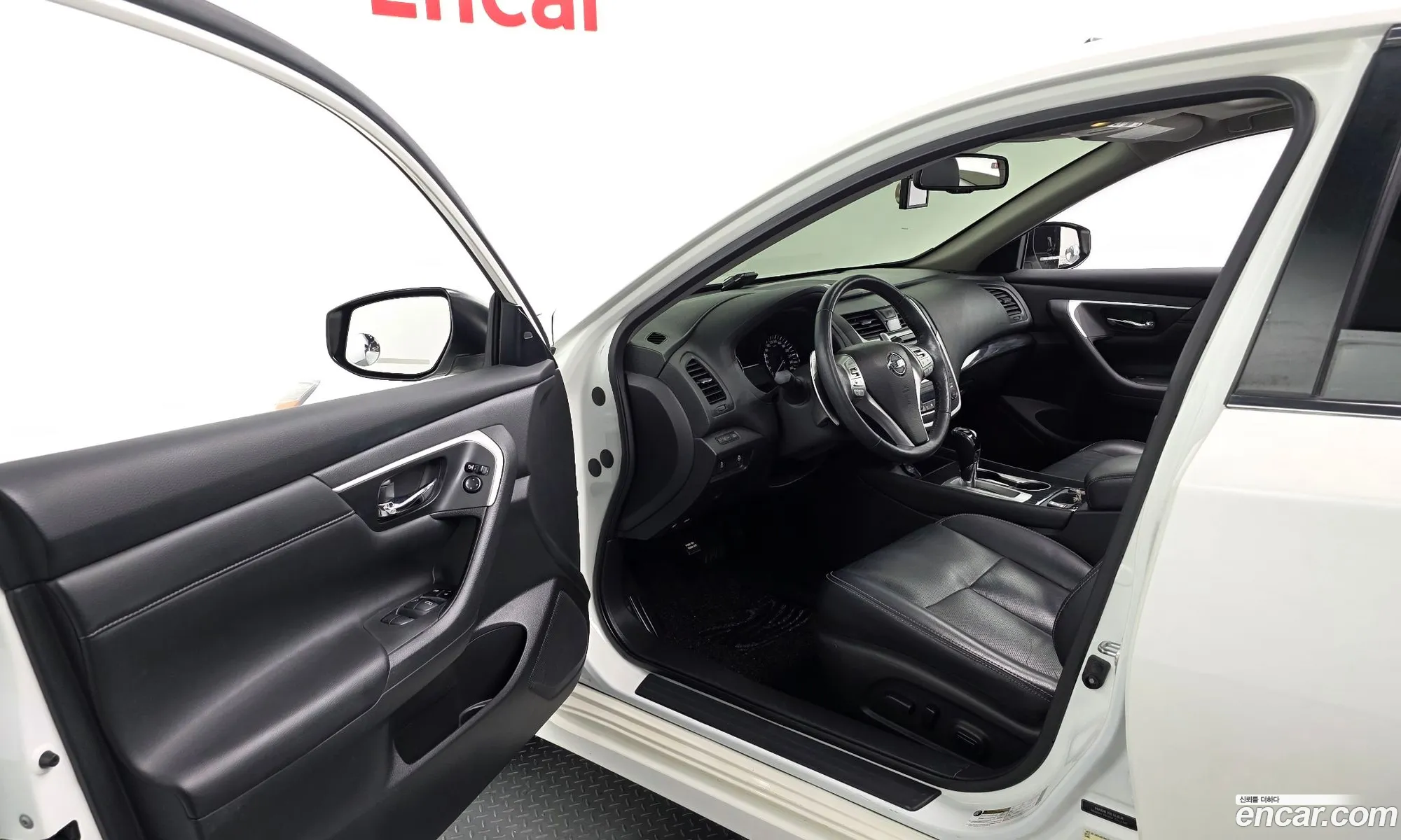 Nissan Altima 2016 1N4BL3AP5HC104450 — 7