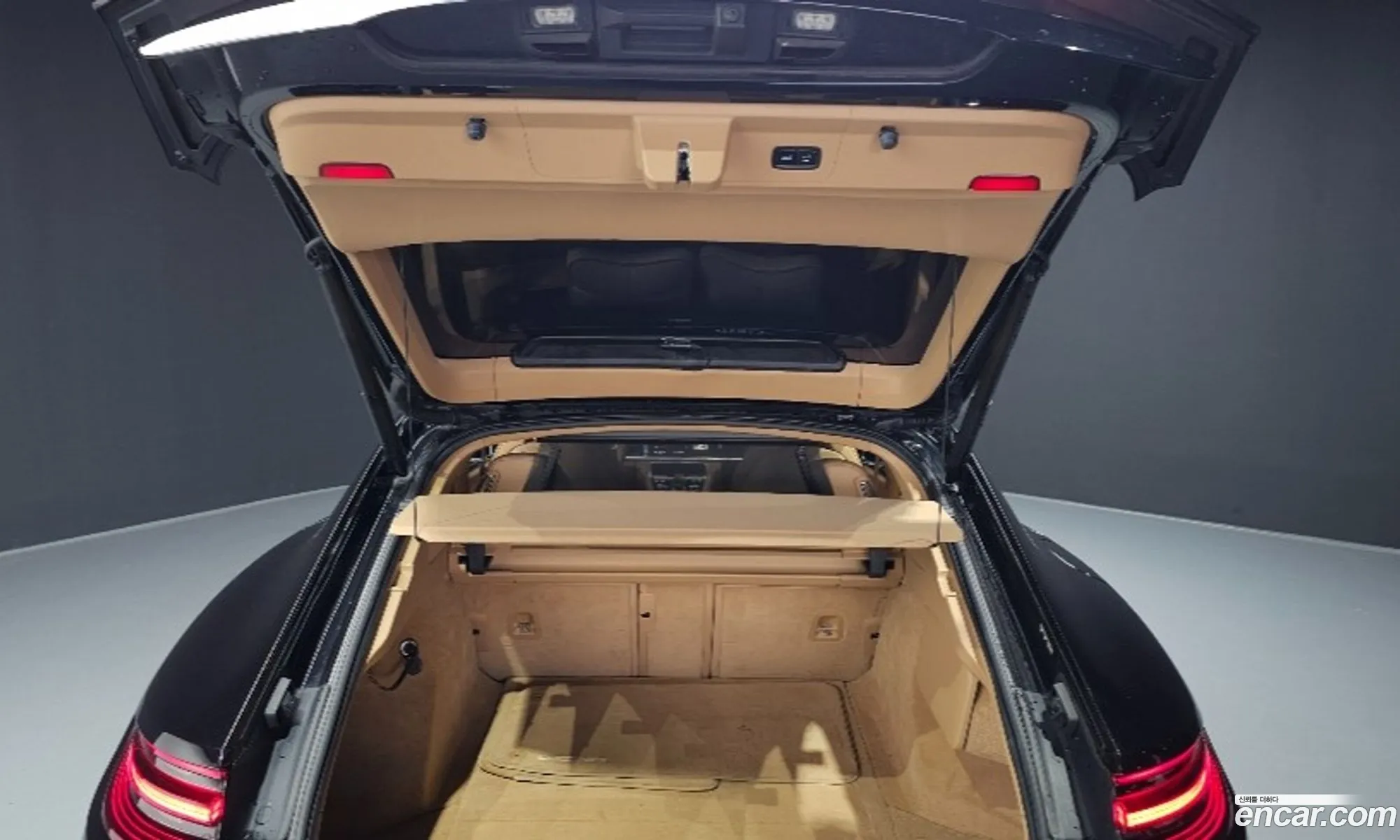 Porsche Panamera 2017 — 2