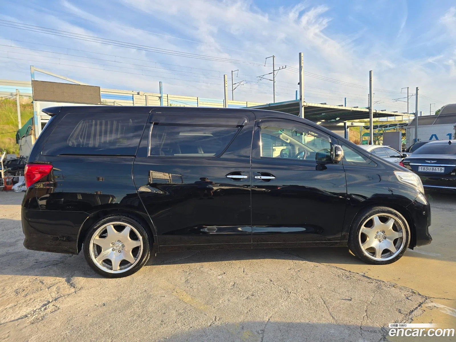 Toyota Alphard 2010 — 14