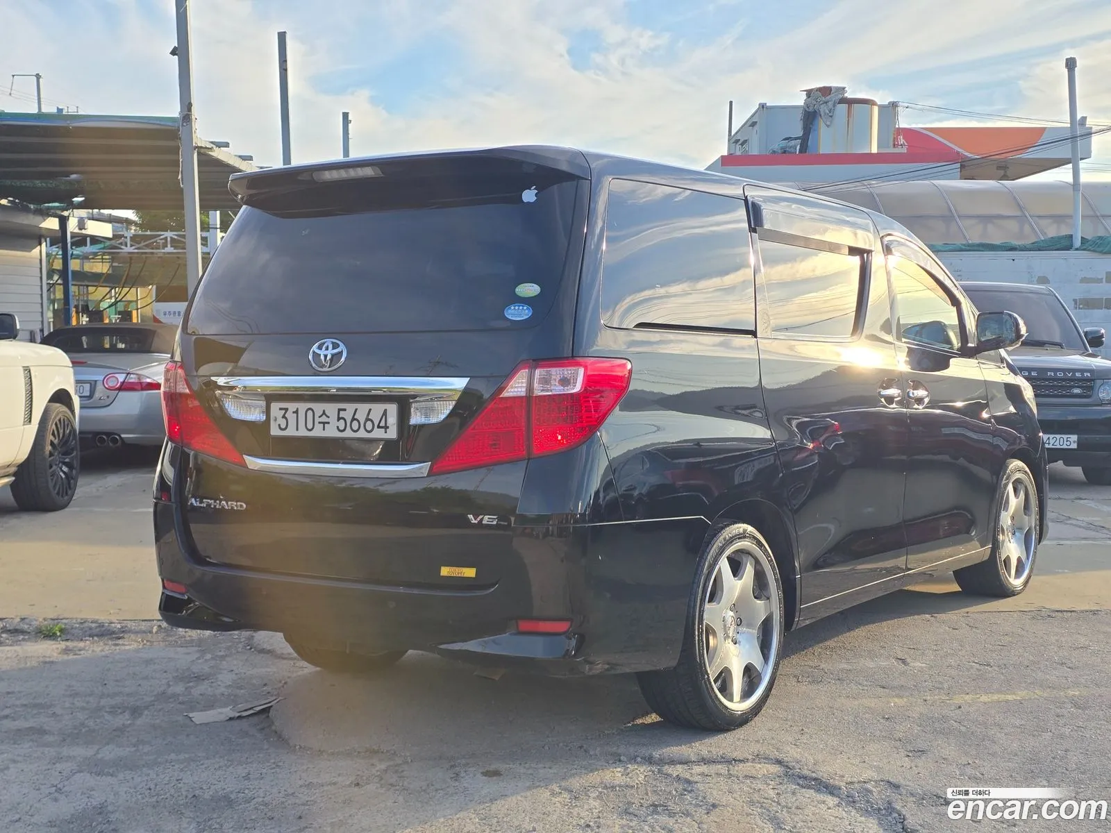 Toyota Alphard 2010 — 12