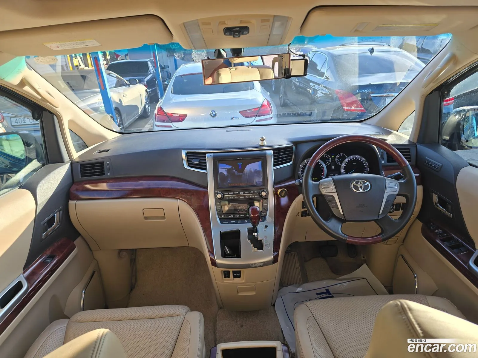 Toyota Alphard 2010 — 3