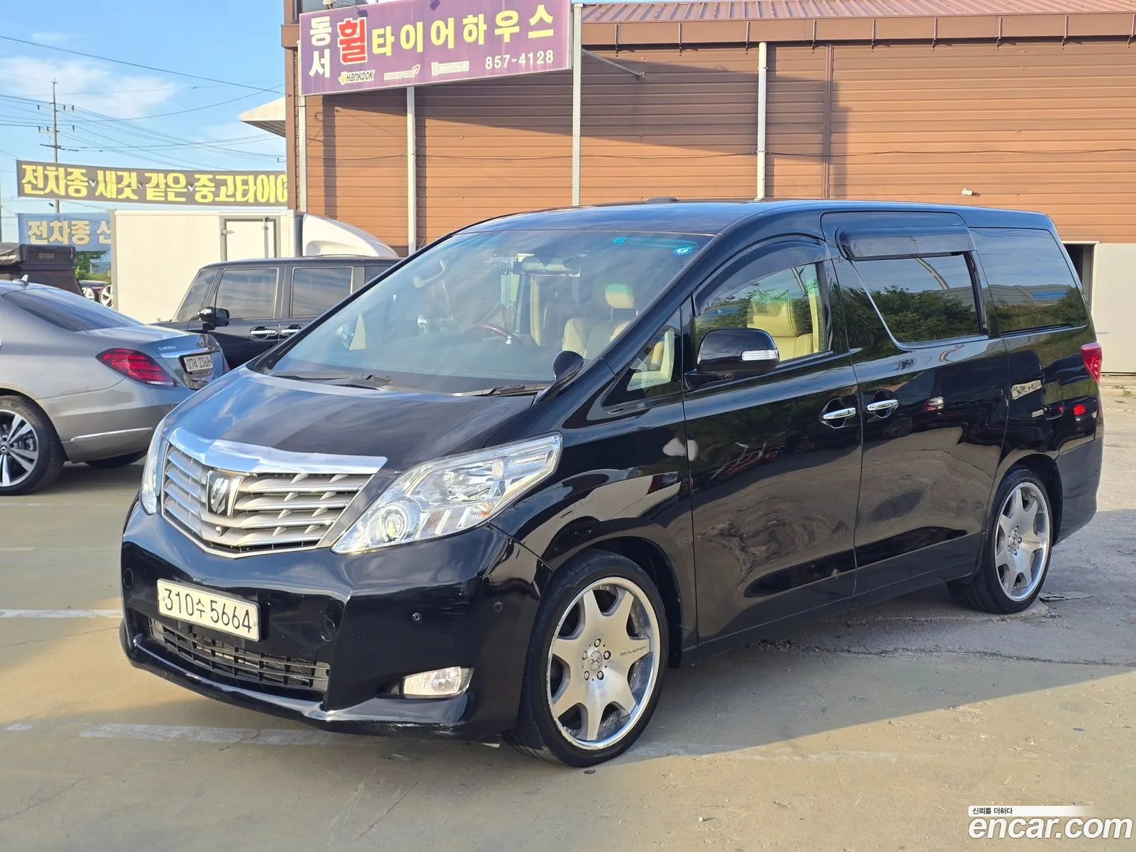 Toyota Alphard 2010 — 10