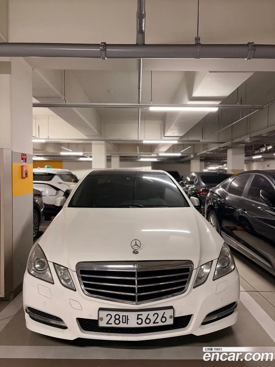 Mercedes-Benz E-Class W212 2013 — 16