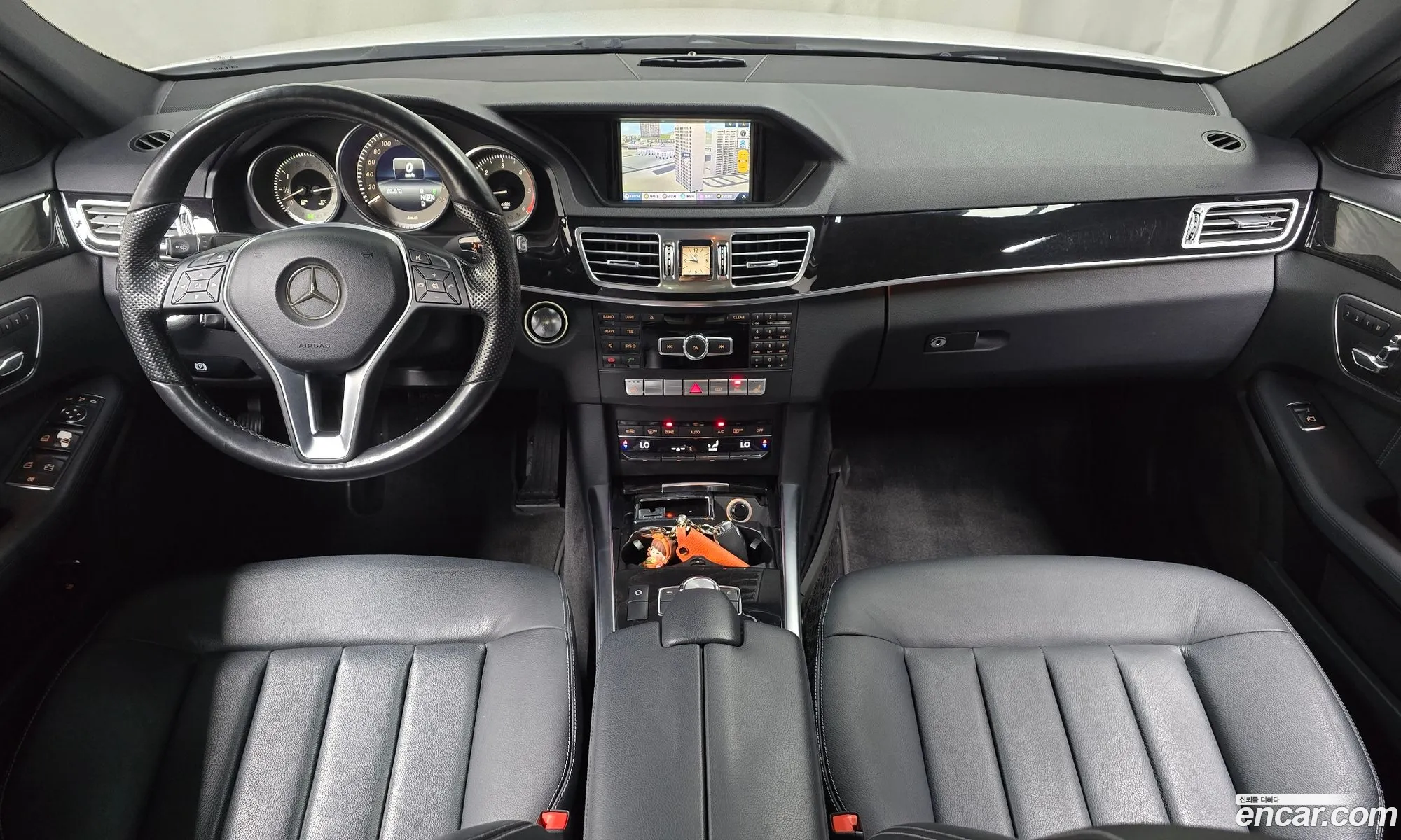 Mercedes-Benz E-Class W212 2014 WDDHF0CB0EB059453 — 13