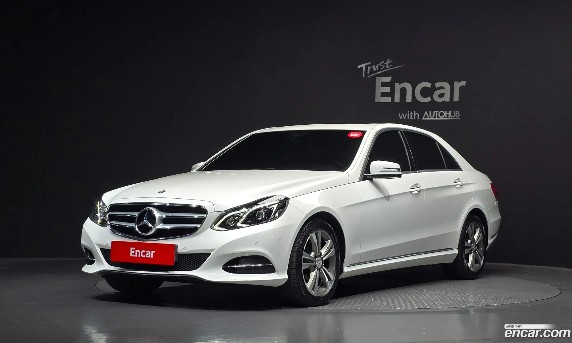 Mercedes-Benz E-Class W212 2014 WDDHF0CB0EB059453 — 2