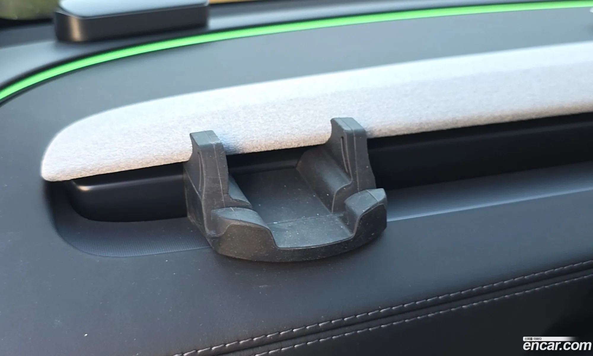 Tesla Model Y 2025 — 7