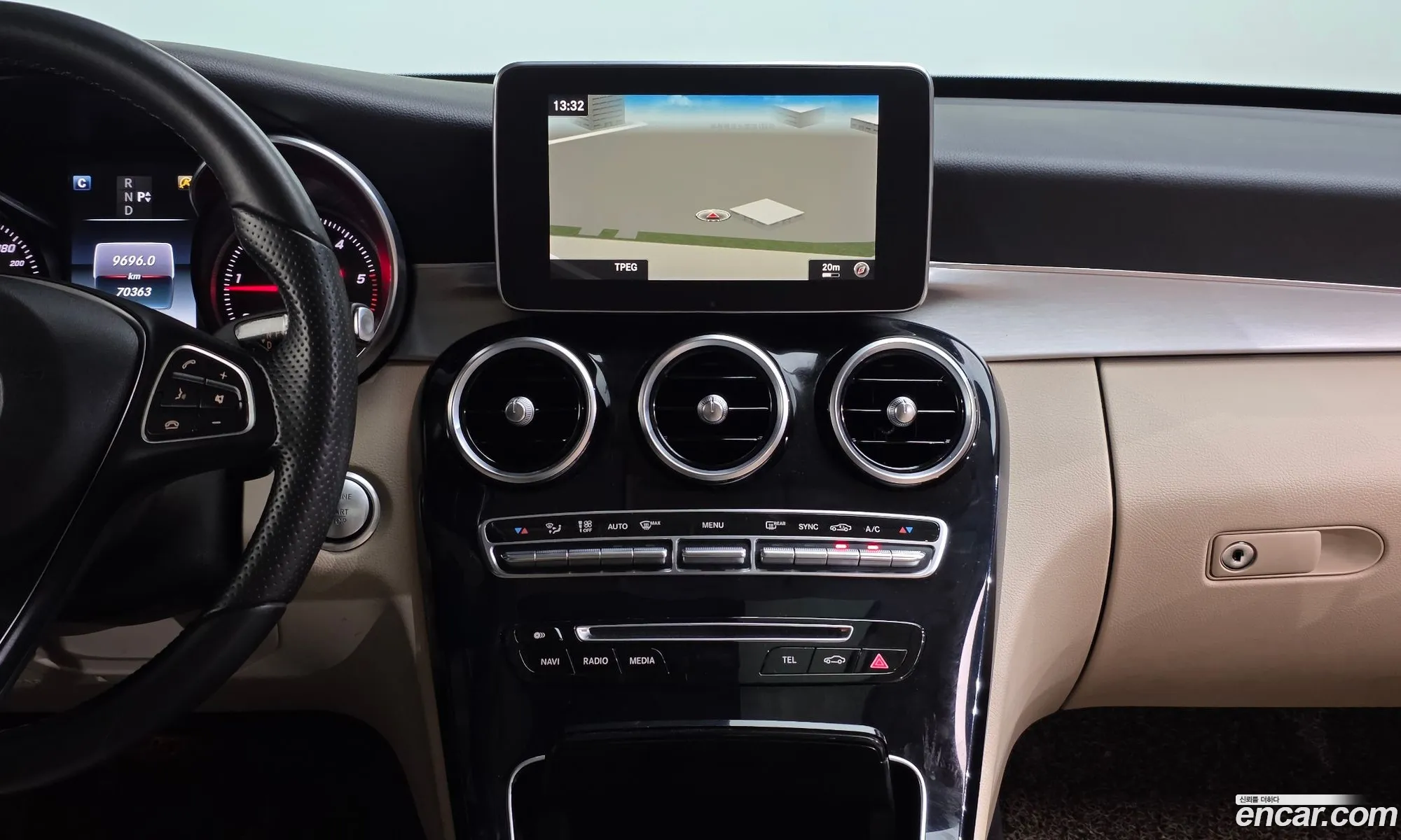 Mercedes-Benz C-Class W205 2016 — 9