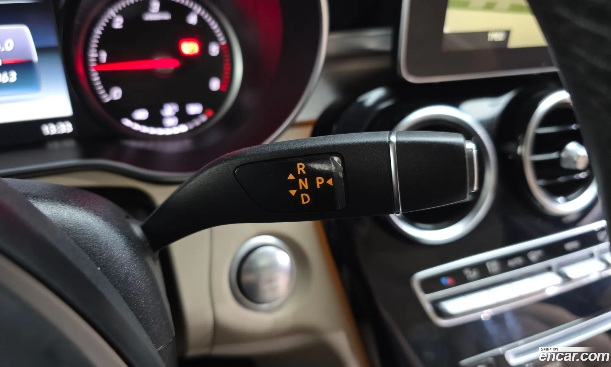 Mercedes-Benz C-Class W205 2016 — 19