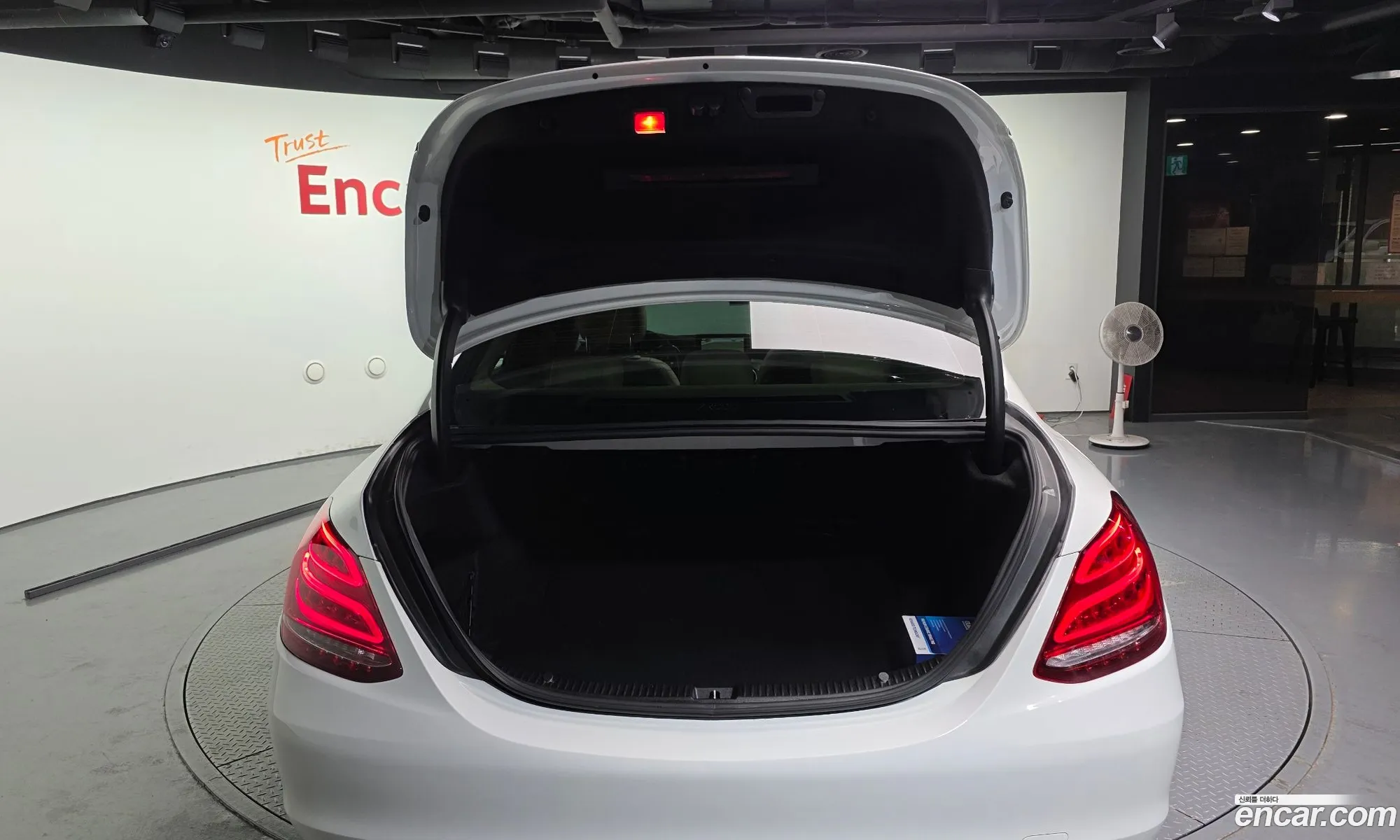 Mercedes-Benz C-Class W205 2016 — 7