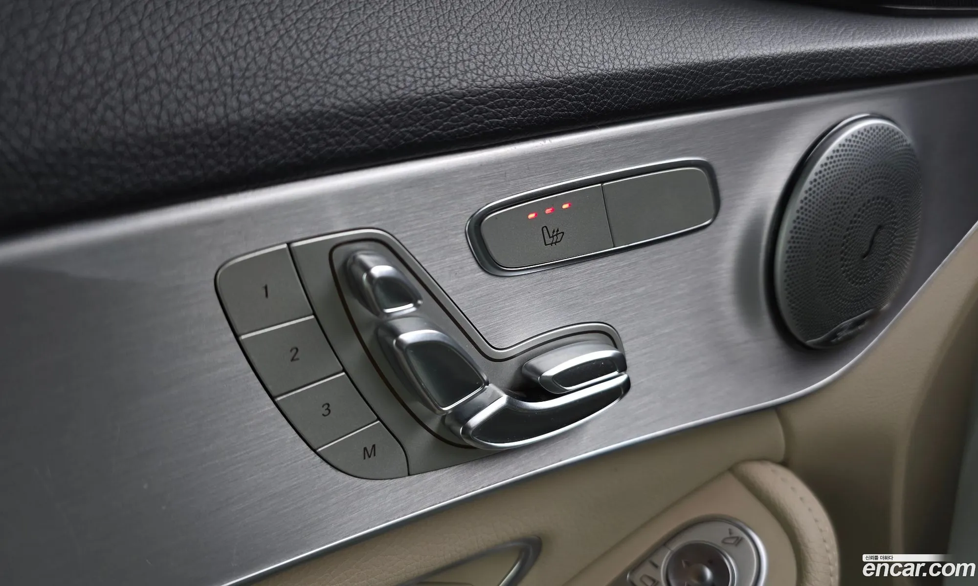 Mercedes-Benz C-Class W205 2016 — 2