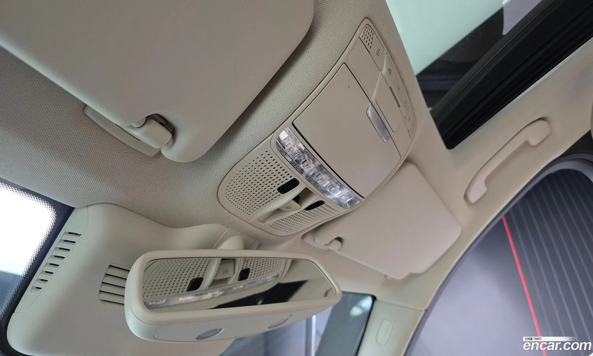 Mercedes-Benz C-Class W205 2016 — 13