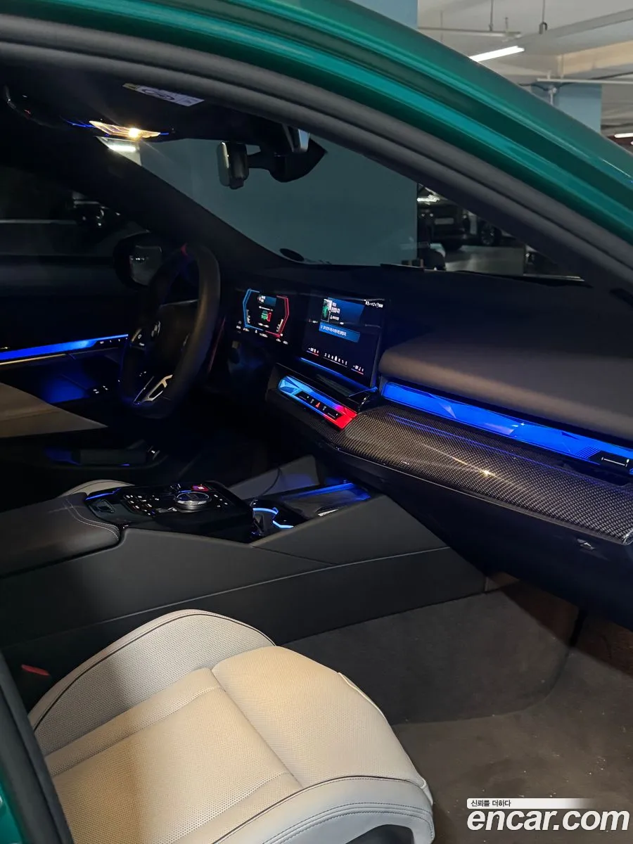 BMW M5 2025 — 5