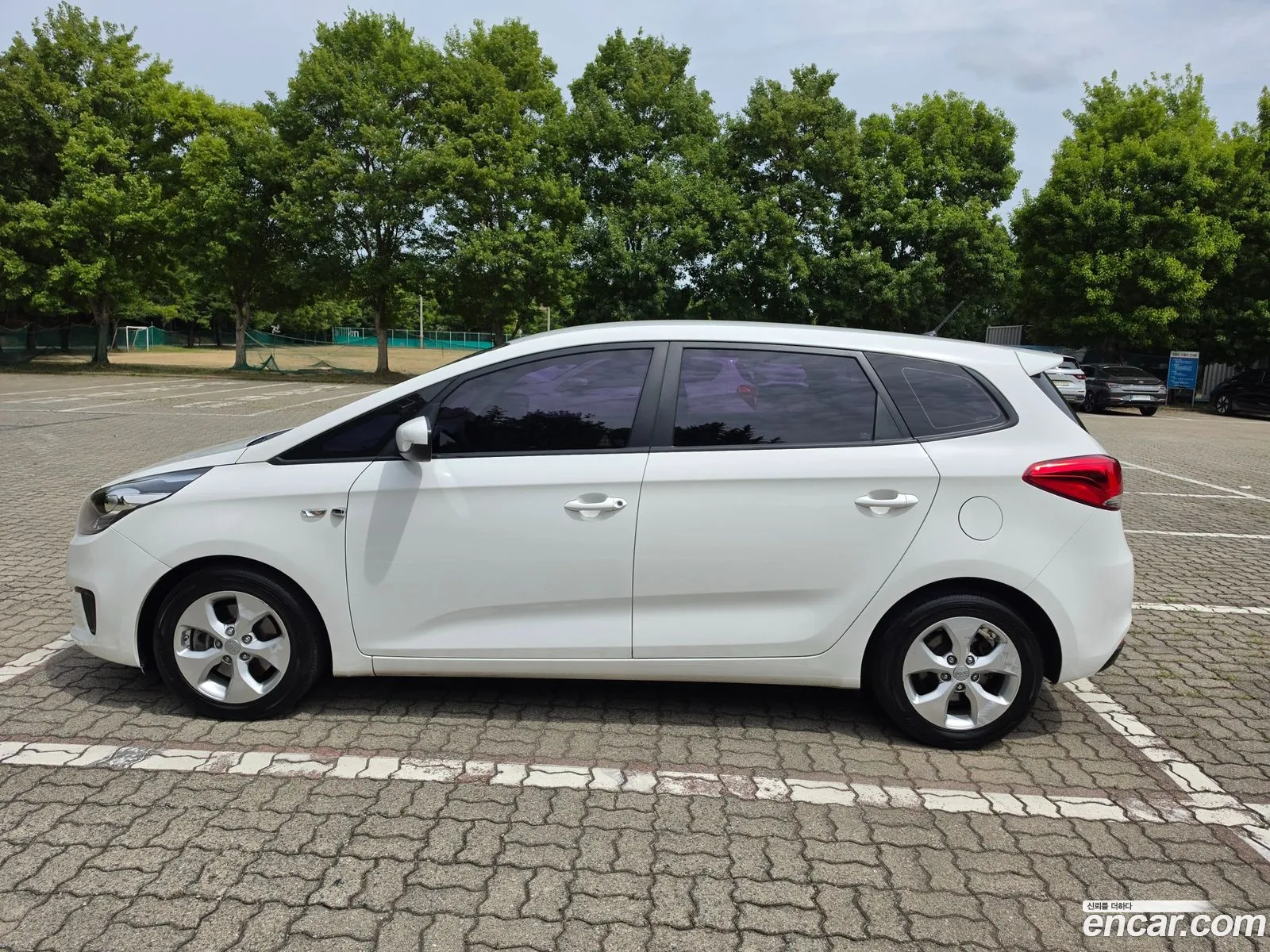 Kia Carens 2014 — 3