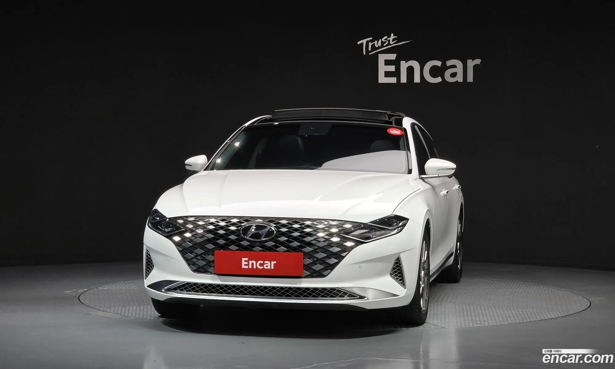 Hyundai Grandeur IG Hybrid 2021 — 3