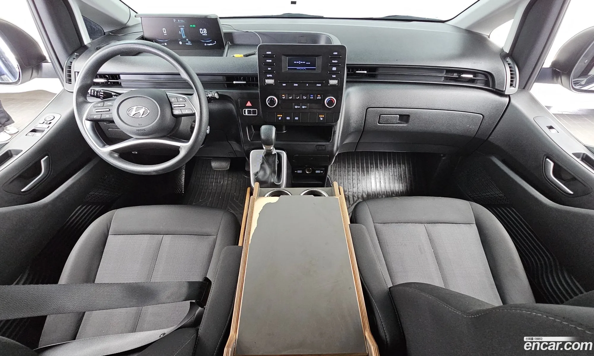 Hyundai Staria 2022 — 2