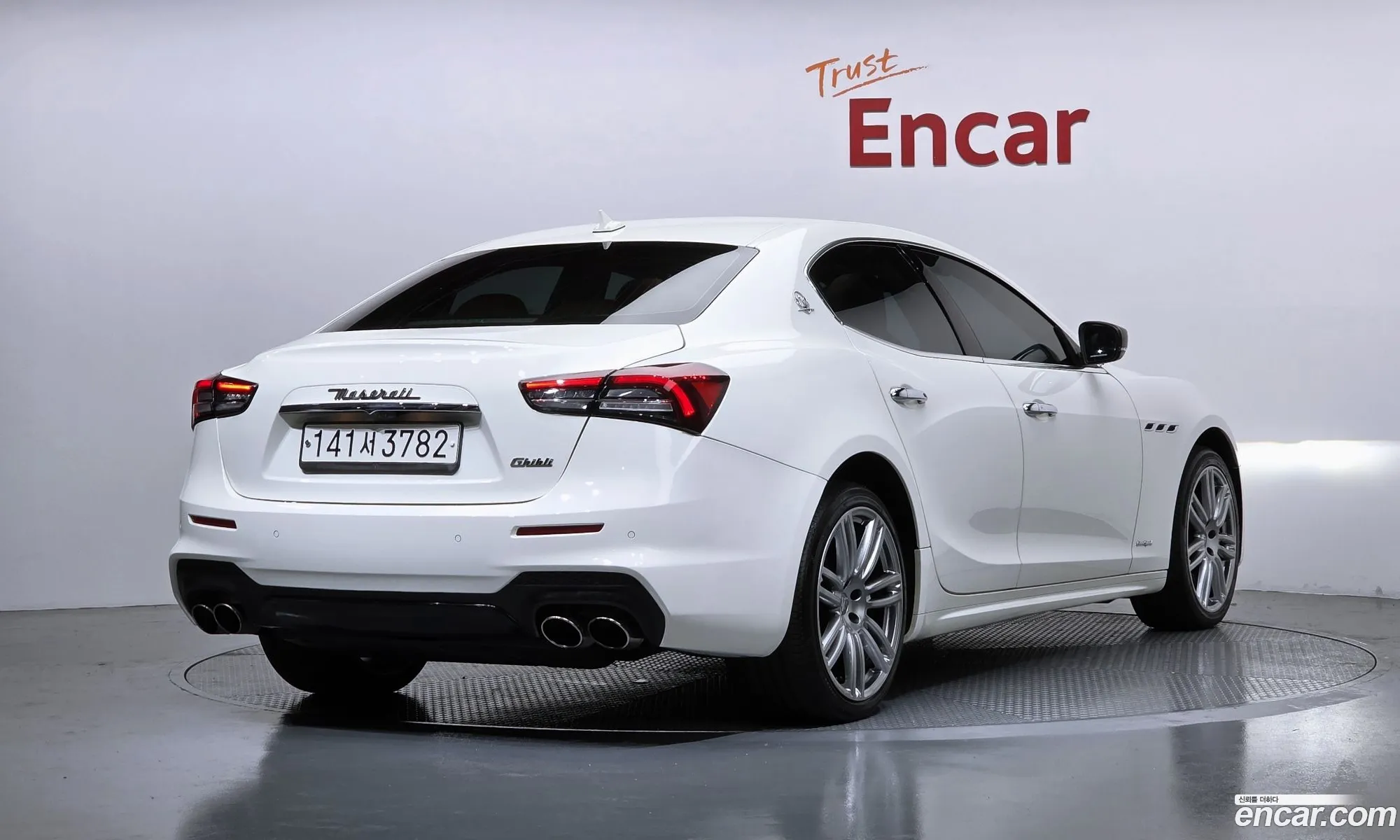 Maserati Ghibli 2017 — 10