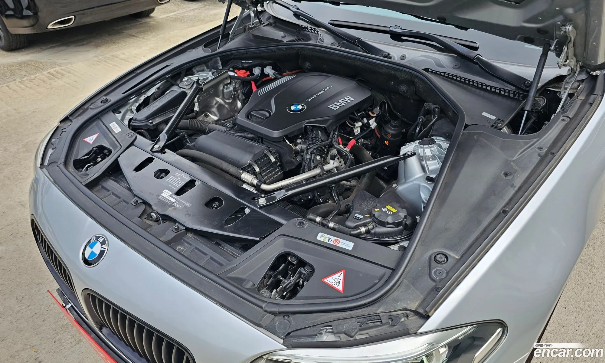 BMW 5 Series 2016 WBA5E5100GG072771 — 16